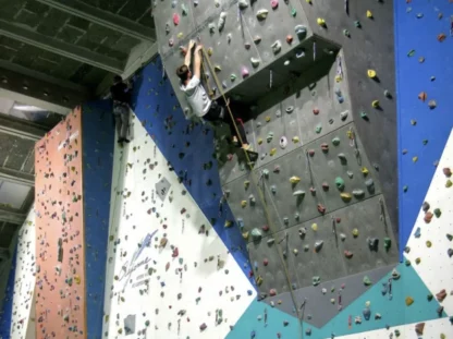 Escalade – Image 2